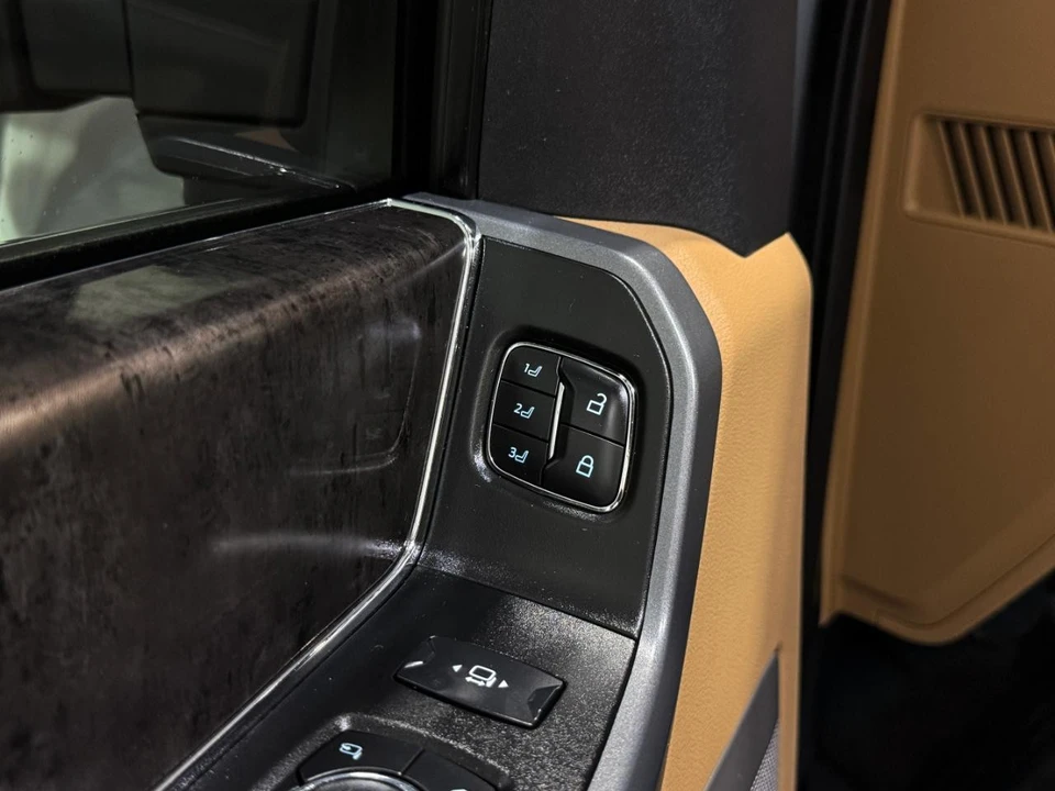 2024 Ford Super Duty 5th Gen - Image 30 of 31