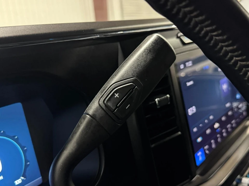 2024 Ford Super Duty 5th Gen - Image 26 of 31