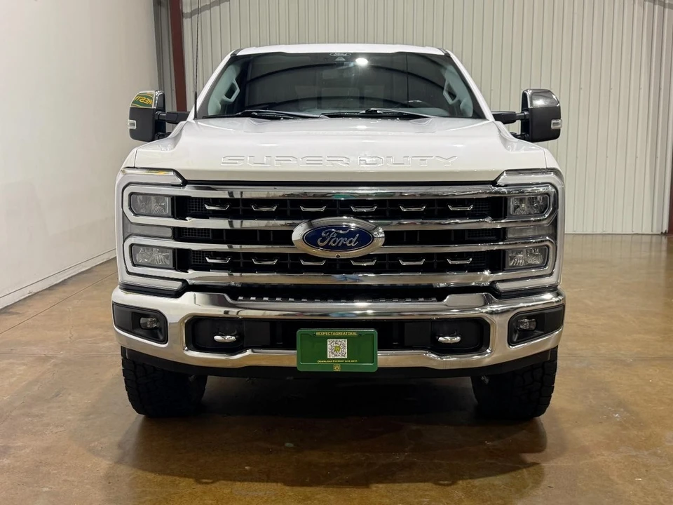 2024 Ford Super Duty 5th Gen - Image 3 of 31