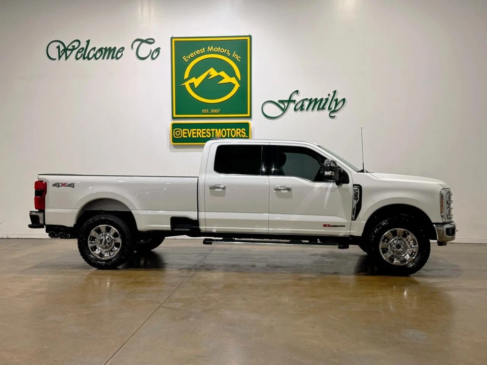 2024 Ford Super Duty 5th Gen - Image 10 of 31