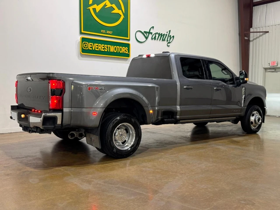 2024 Ford Super Duty 5th Gen - Image 3 of 21