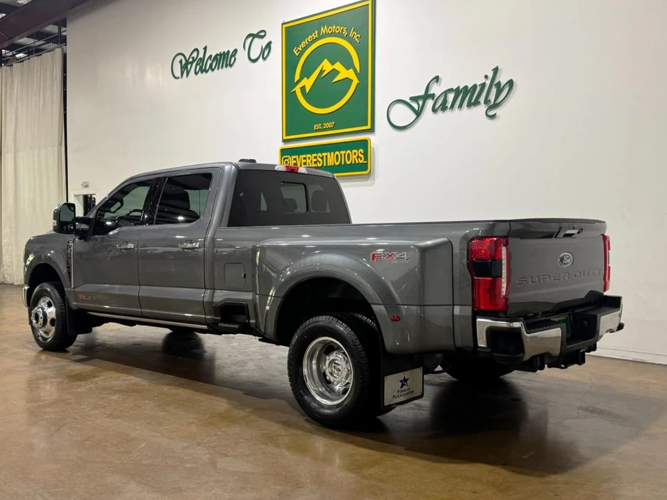 2024 Ford Super Duty 5th Gen - Image 6 of 31