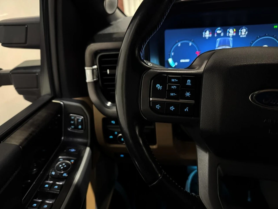 2024 Ford Super Duty 5th Gen - Image 22 of 31