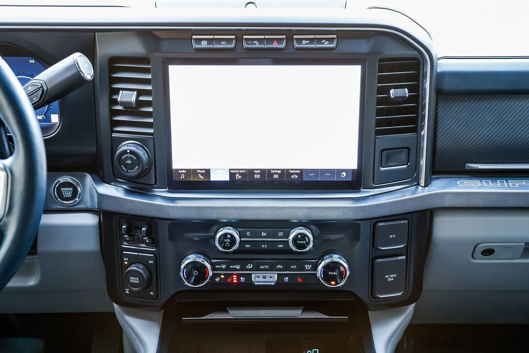 2024 Ford Super Duty 5th Gen - Image 11 of 21