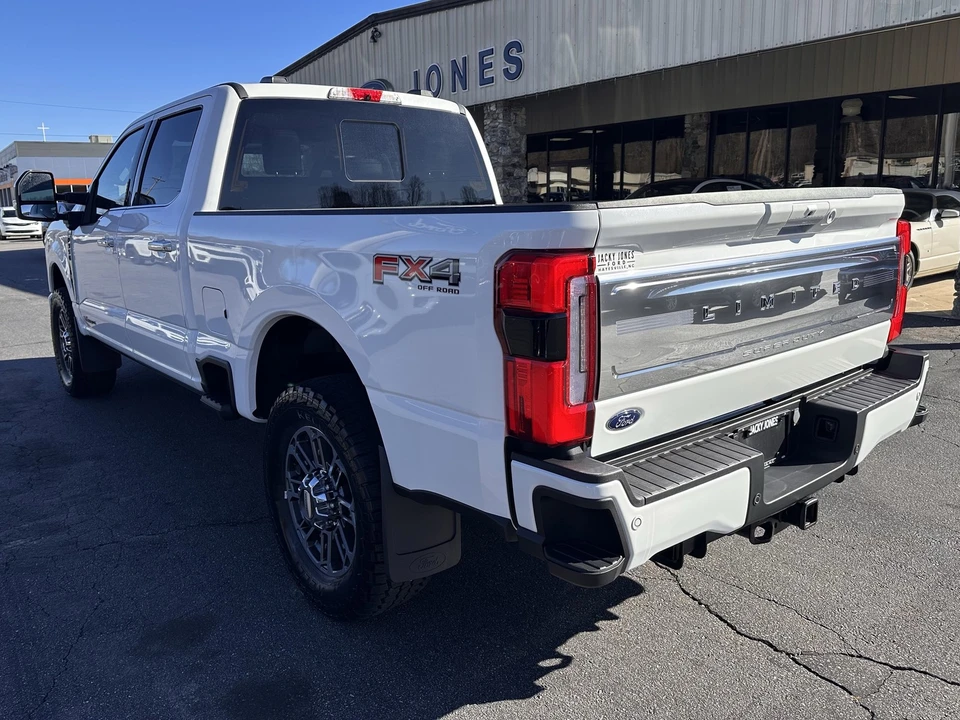 2024 Ford Super Duty 5th Gen - Image 8 of 12