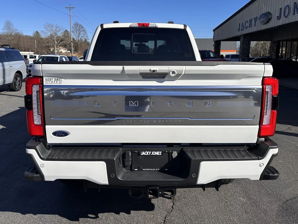 2024 Ford Super Duty 5th Gen - Image 7 of 12
