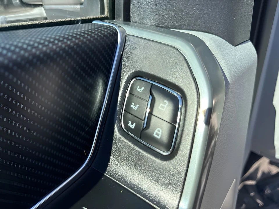 2024 Ford Super Duty 5th Gen - Image 11 of 21