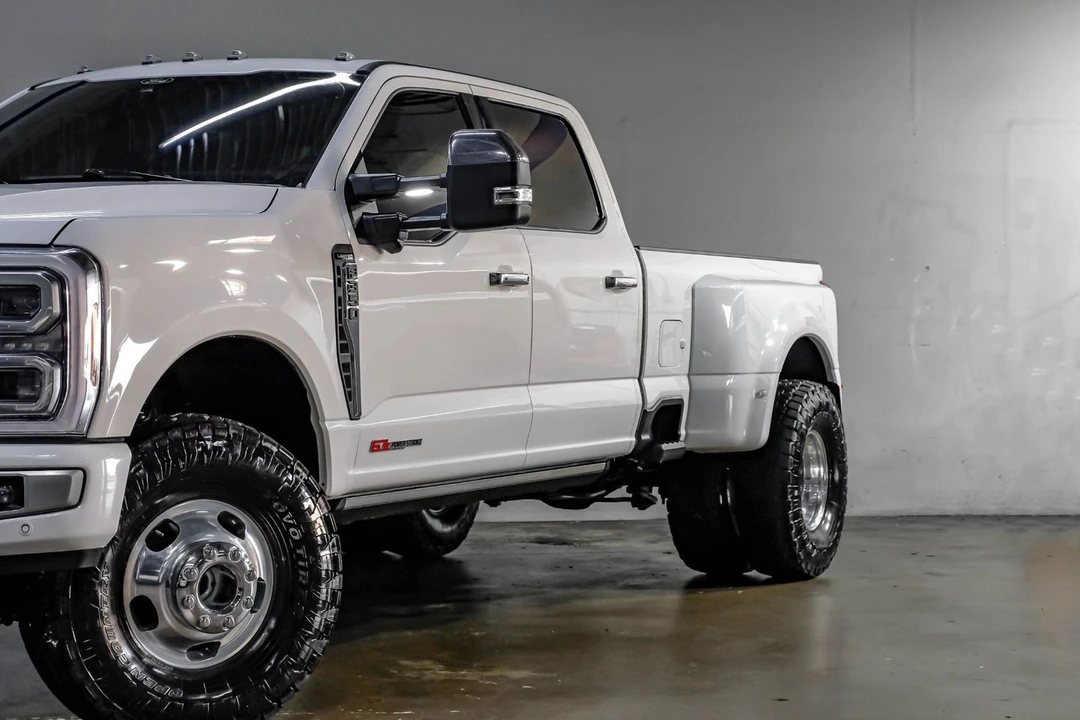 2024 Ford Super Duty 5th Gen - Image 10 of 21