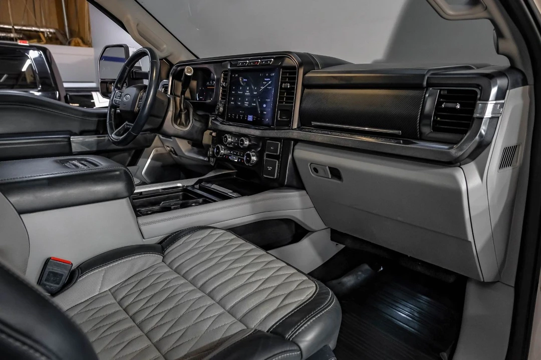 2024 Ford Super Duty 5th Gen - Image 20 of 21