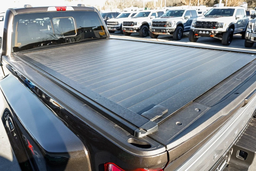 2024 Ford Super Duty 5th Gen - Image 29 of 31