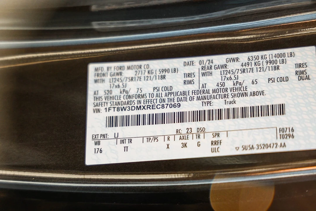 2024 Ford Super Duty 5th Gen - Image 30 of 31
