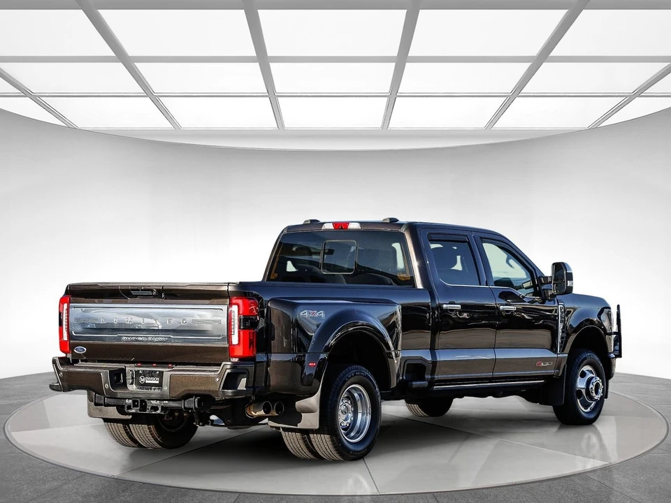 2024 Ford Super Duty 5th Gen - Image 4 of 31