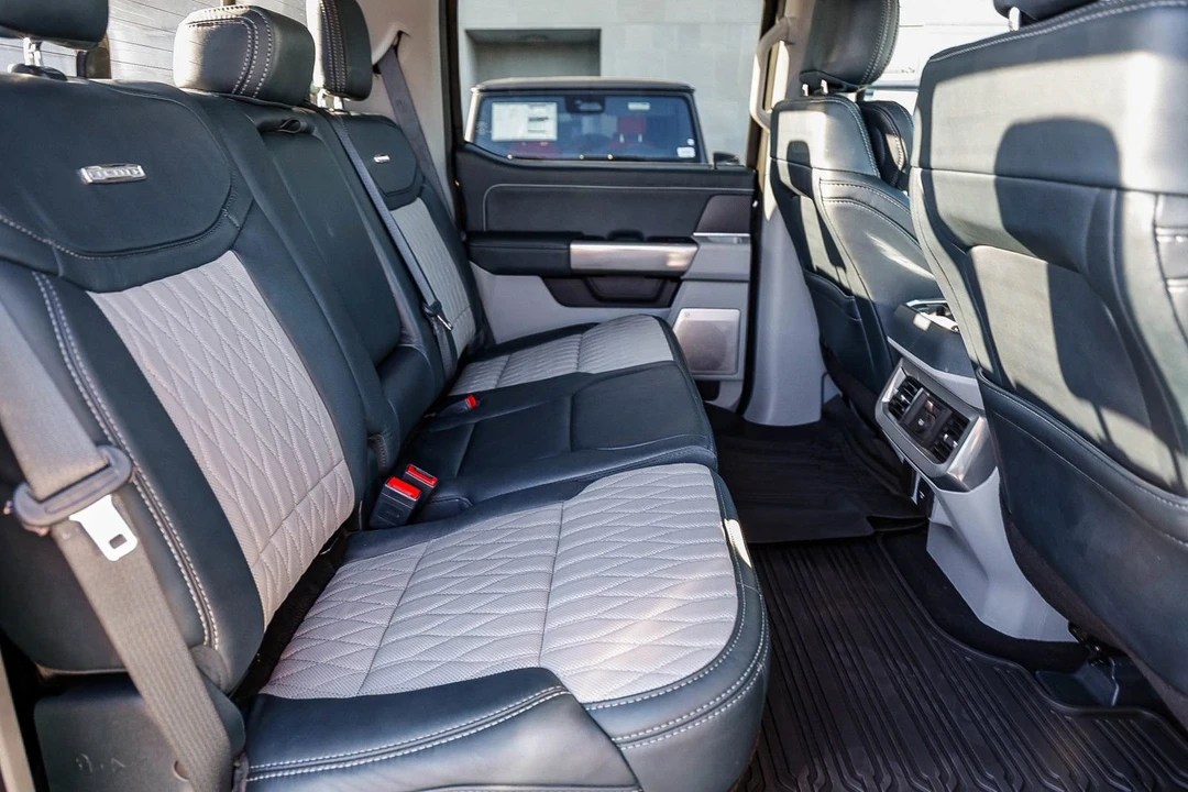 2024 Ford Super Duty 5th Gen - Image 18 of 31