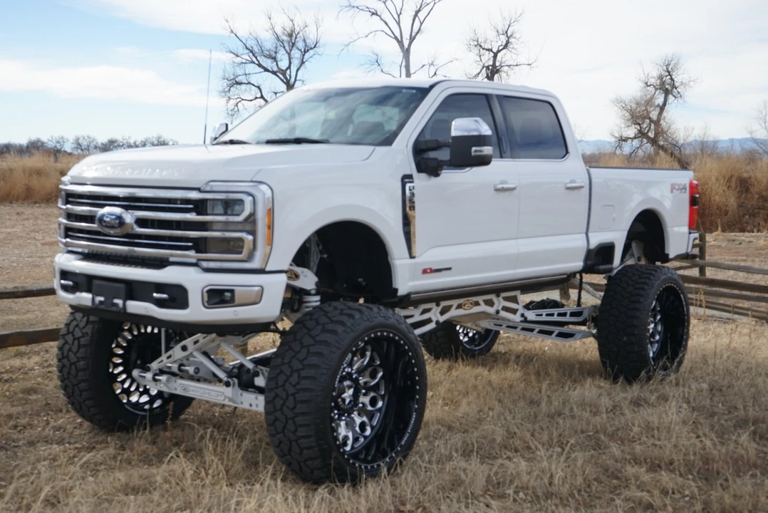 2024 Ford Super Duty 5th Gen - Image 11 of 12