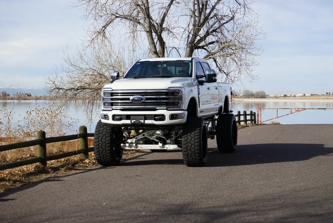 2024 Ford Super Duty 5th Gen - Image 9 of 12