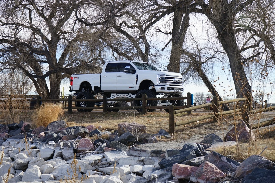 2024 Ford Super Duty 5th Gen - Image 5 of 12