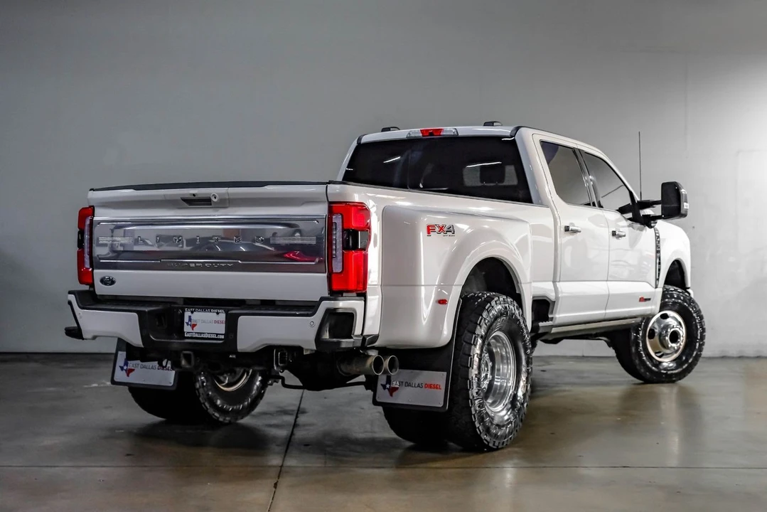 2024 Ford Super Duty 5th Gen - Image 12 of 21