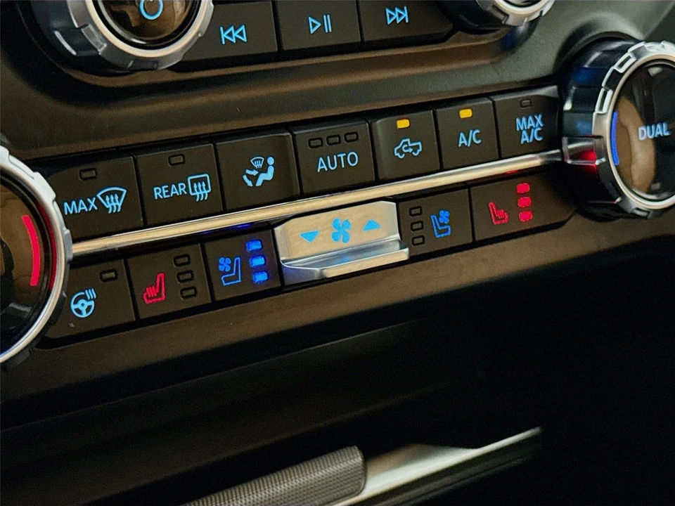 2024 Ford Super Duty 5th Gen - Image 14 of 31