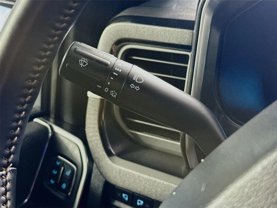 2024 Ford Super Duty 5th Gen - Image 6 of 31