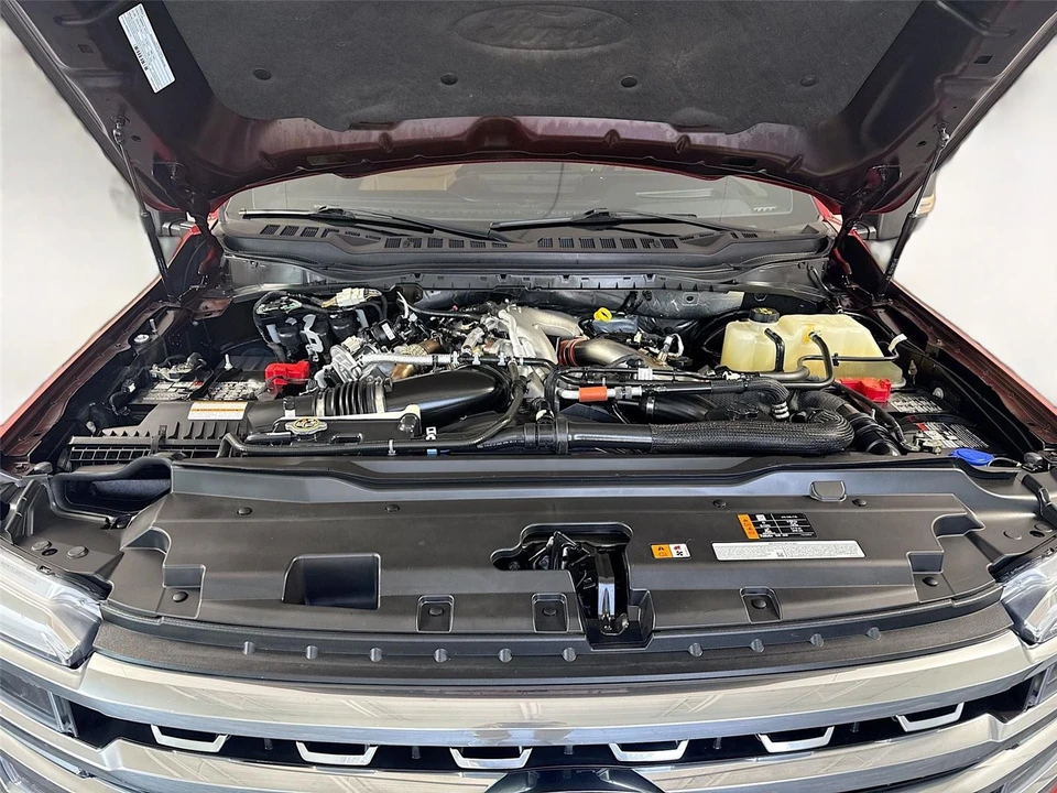 2024 Ford Super Duty 5th Gen - Image 29 of 31