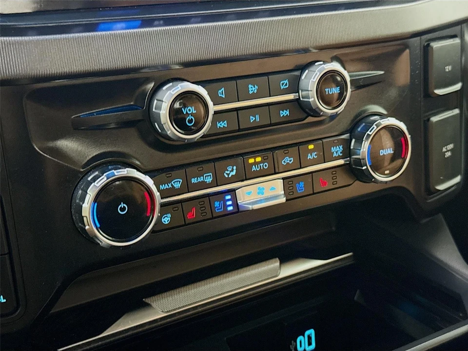 2024 Ford Super Duty 5th Gen - Image 17 of 31