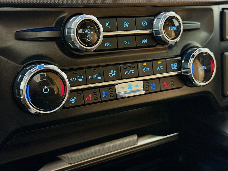 2024 Ford Super Duty 5th Gen - Image 17 of 31