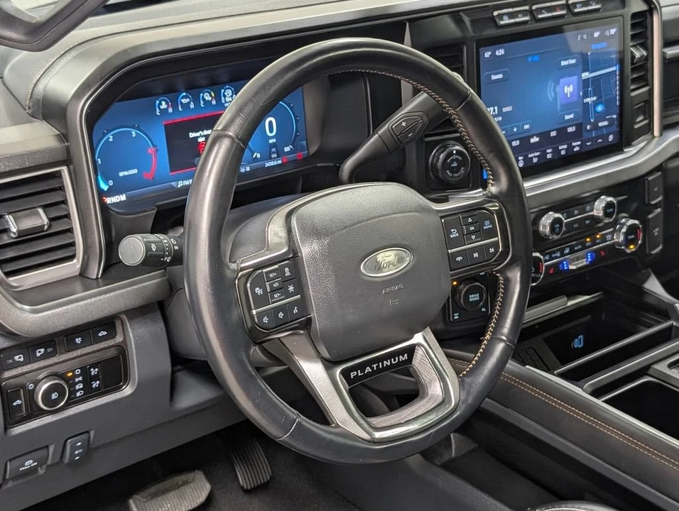 2024 Ford Super Duty 5th Gen - Image 14 of 31