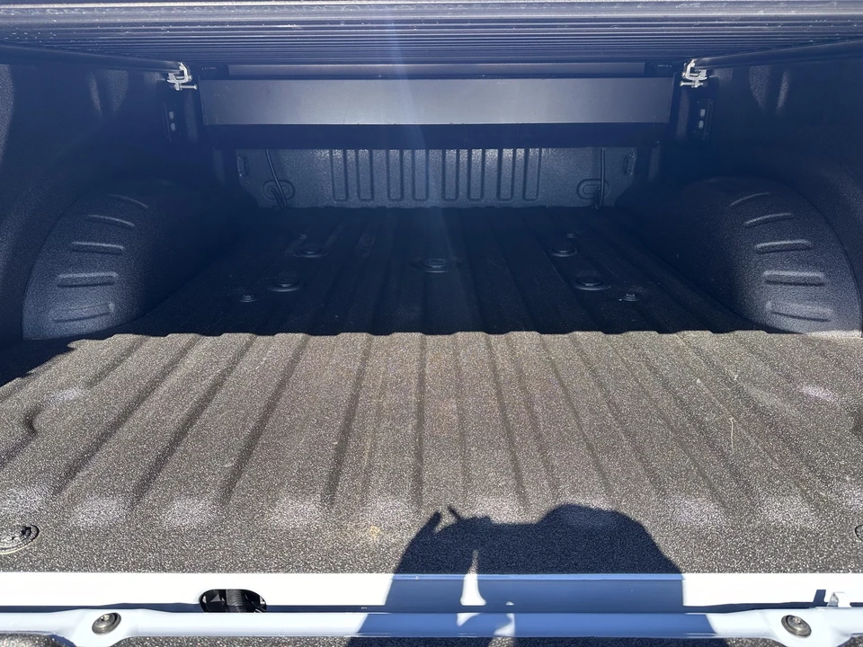 2024 Ford Super Duty 5th Gen - Image 10 of 31