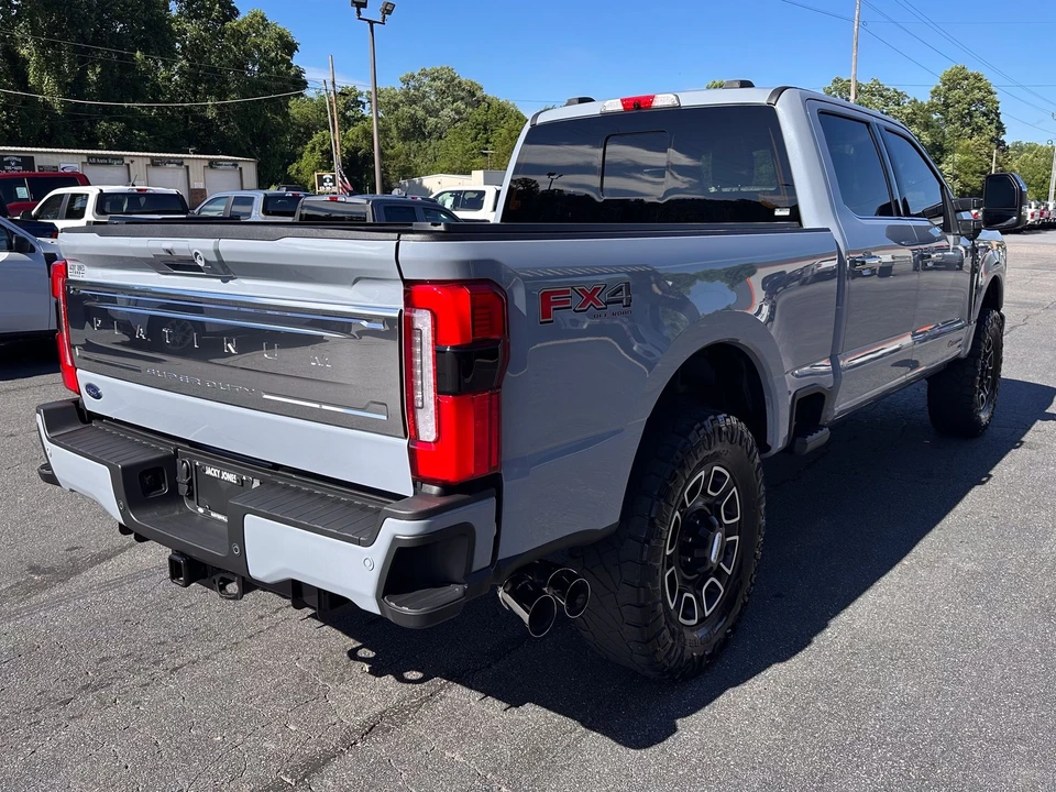 2024 Ford Super Duty 5th Gen - Image 6 of 31