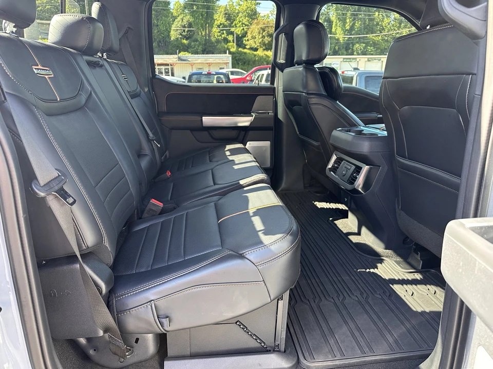 2024 Ford Super Duty 5th Gen - Image 20 of 31