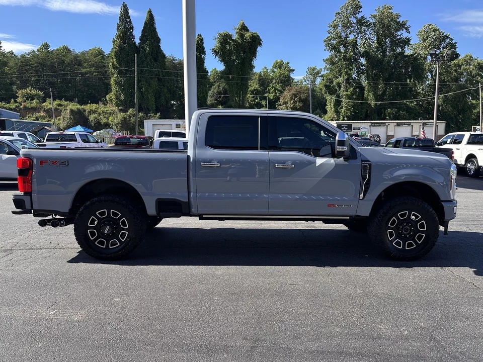2024 Ford Super Duty 5th Gen - Image 5 of 31
