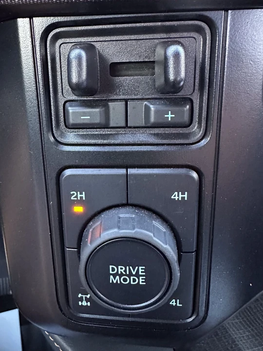 2024 Ford Super Duty 5th Gen - Image 23 of 31