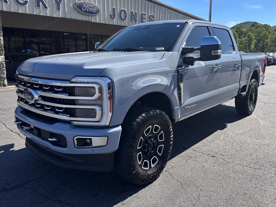 2024 Ford Super Duty 5th Gen - Image 2 of 31