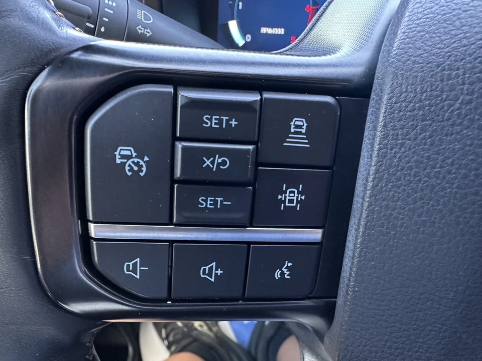 2024 Ford Super Duty 5th Gen - Image 25 of 31