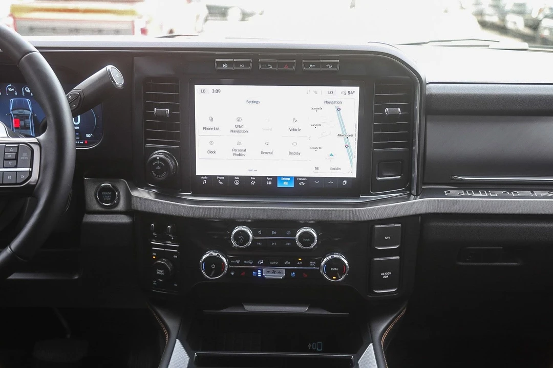 2024 Ford Super Duty 5th Gen - Image 11 of 31