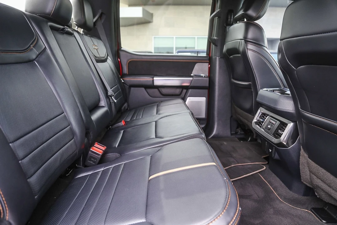 2024 Ford Super Duty 5th Gen - Image 16 of 31