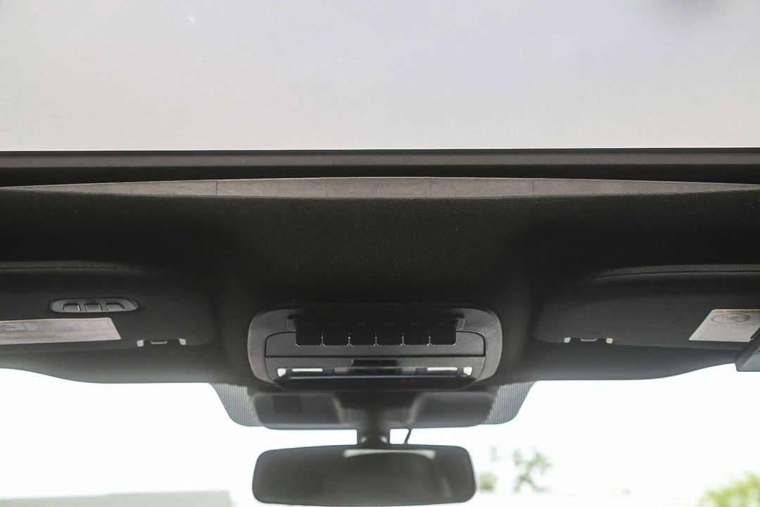 2024 Ford Super Duty 5th Gen - Image 14 of 21