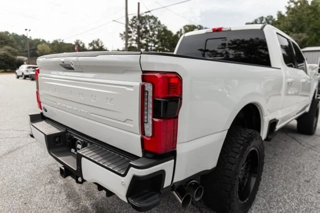 2024 Ford Super Duty 5th Gen - Image 16 of 21