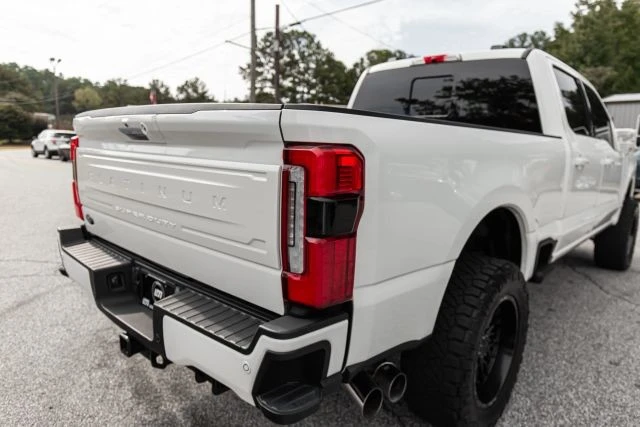 2024 Ford Super Duty 5th Gen - Image 16 of 21