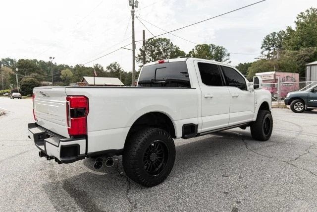 2024 Ford Super Duty 5th Gen - Image 15 of 21