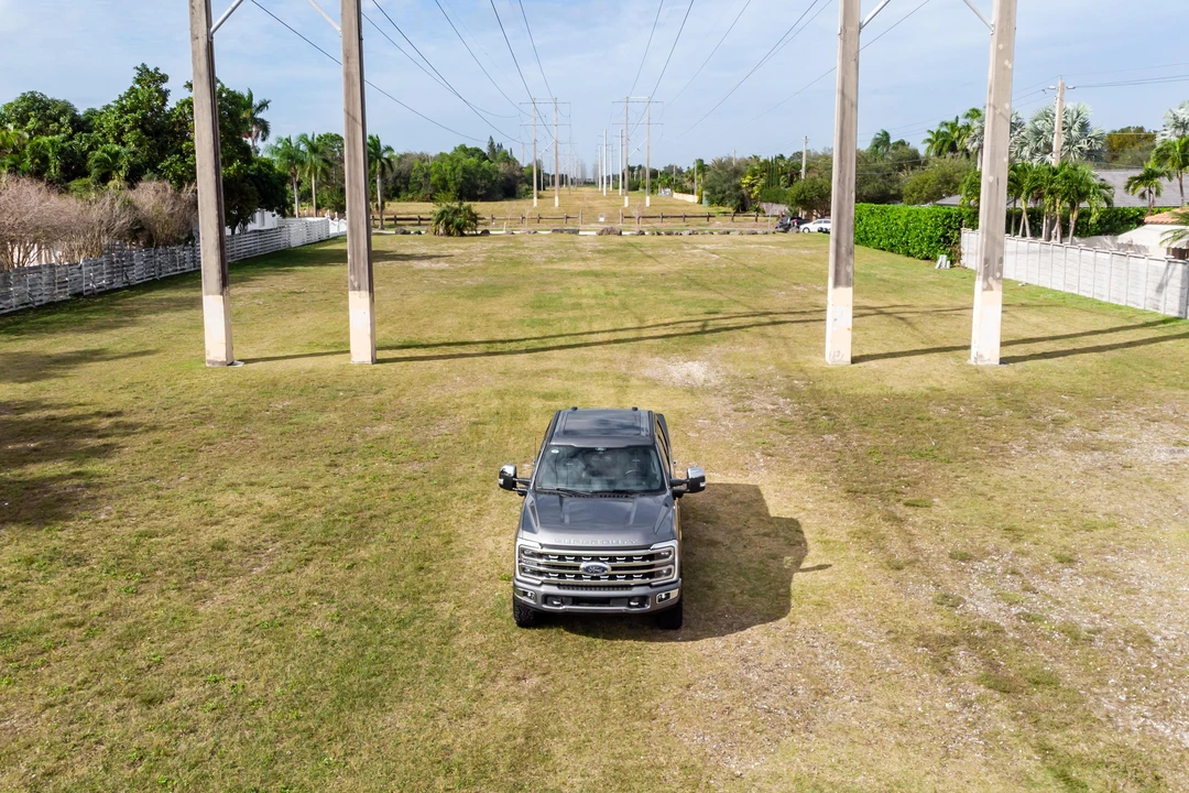 2024 Ford Super Duty 5th Gen - Image 6 of 31