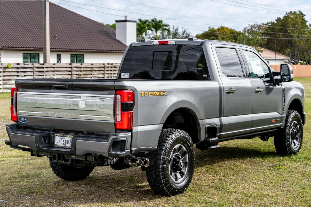 2024 Ford Super Duty 5th Gen - Image 4 of 31