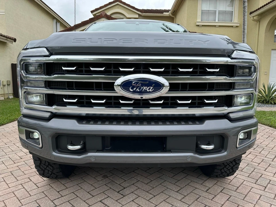 2024 Ford Super Duty 5th Gen - Image 10 of 31