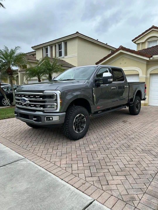 2024 Ford Super Duty 5th Gen - Image 13 of 31
