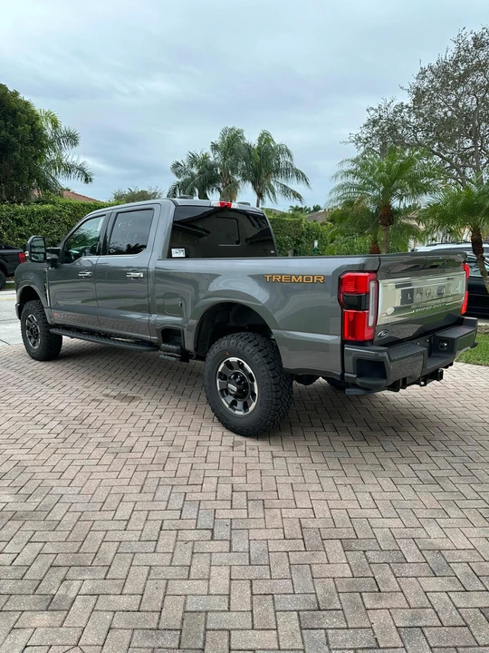 2024 Ford Super Duty 5th Gen - Image 18 of 31