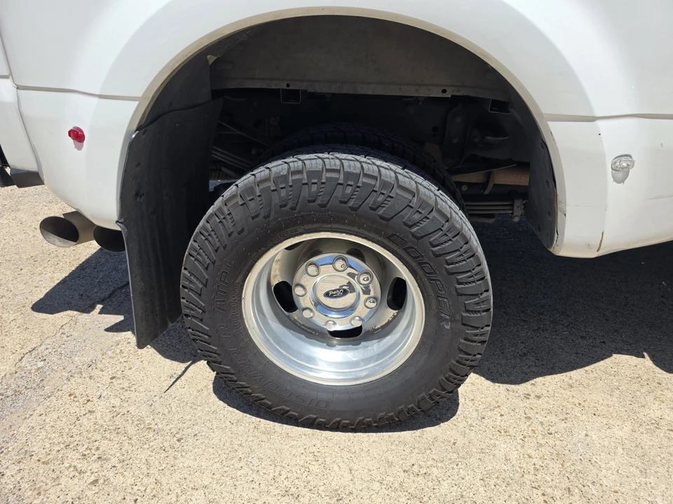 2024 Ford Super Duty 5th Gen - Image 10 of 24