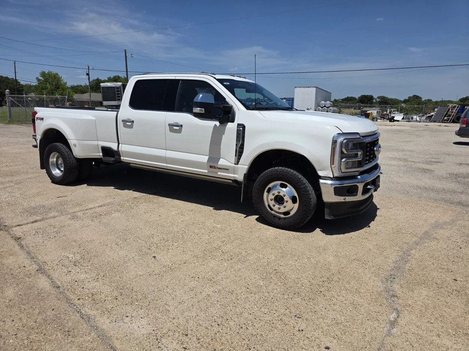 2024 Ford Super Duty 5th Gen - Image 8 of 24