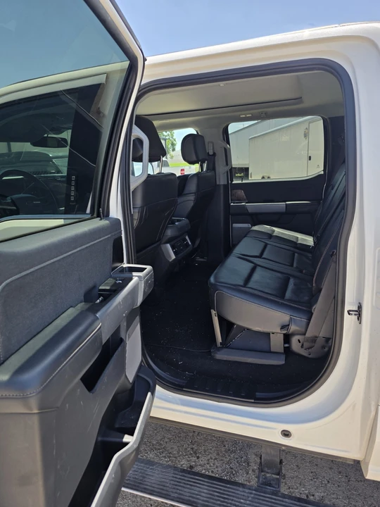 2024 Ford Super Duty 5th Gen - Image 17 of 24