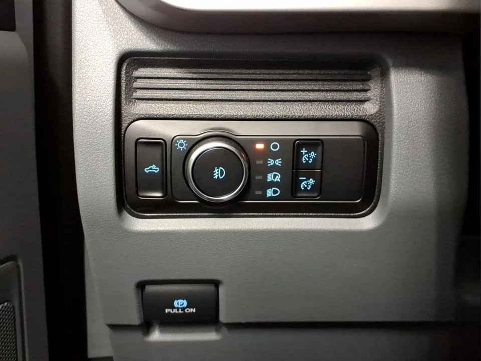 2024 Ford Super Duty 5th Gen - Image 16 of 21