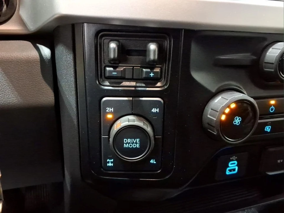 2024 Ford Super Duty 5th Gen - Image 10 of 21